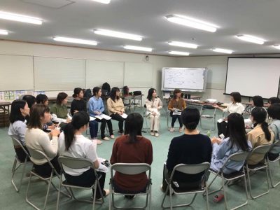 意見交換会：会員と女子学生との意見交換